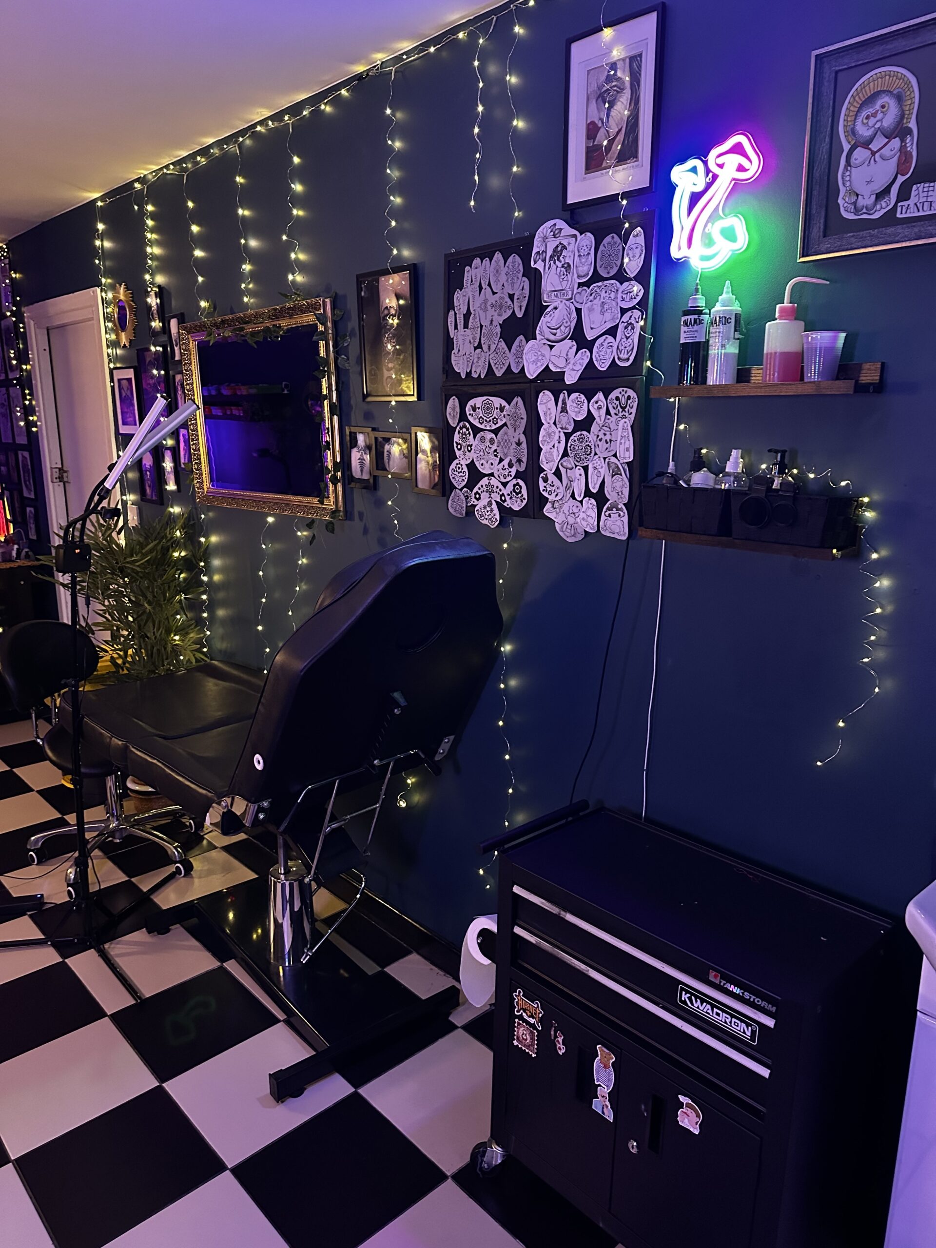 Image of one of the tattoo workstations at Ashton Ink Tattoo Studio, a gay friendly tattoo shop